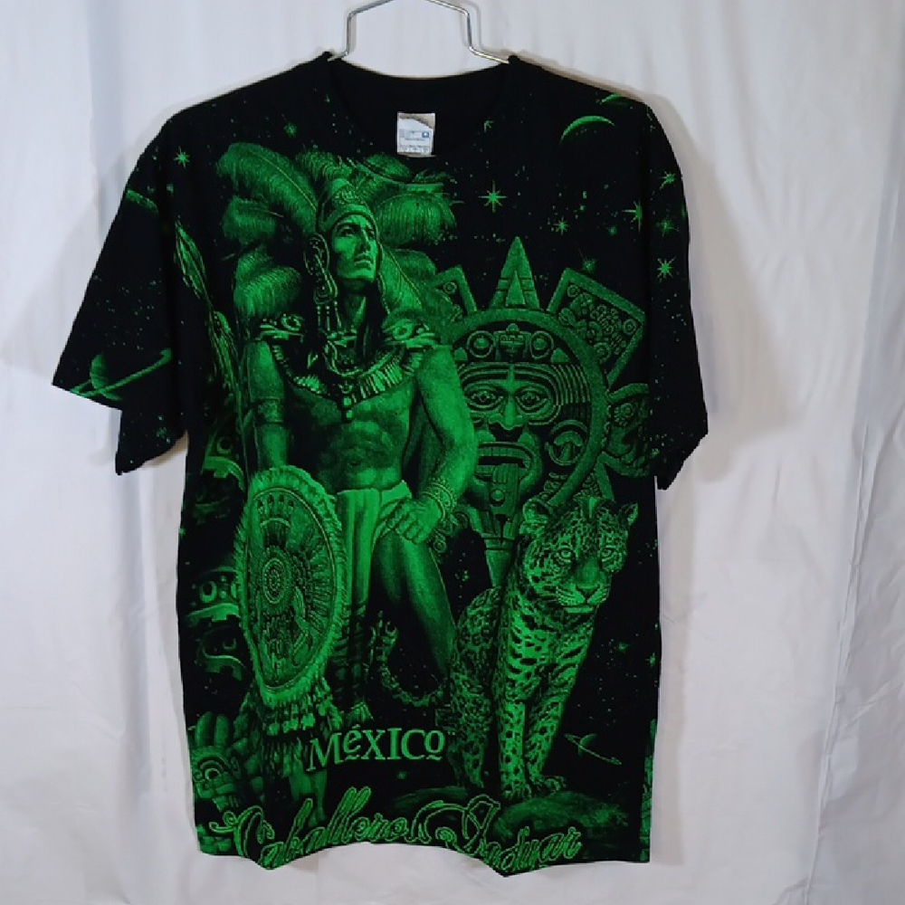 Vintage Y2K Yazbek Aztec Tee w/Jaguar. Mexico L